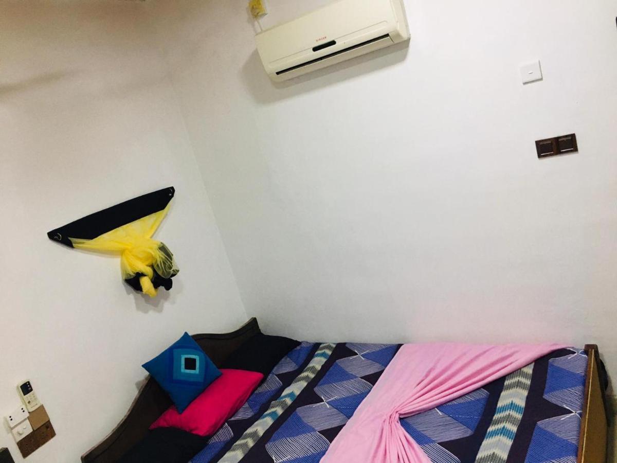 ホテル Bathiya Tourist Guest アヌラーダプラ エクステリア 写真